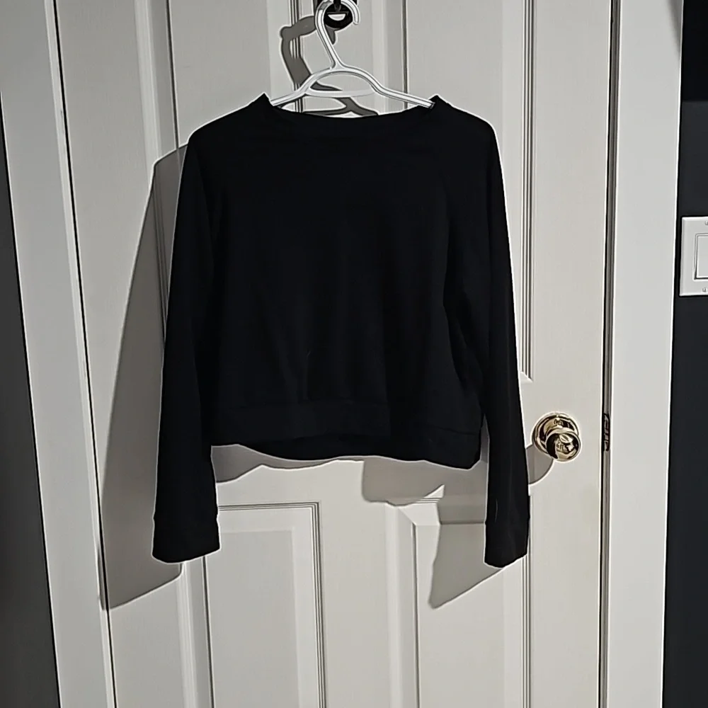 Sweater - Picture 1 of 1